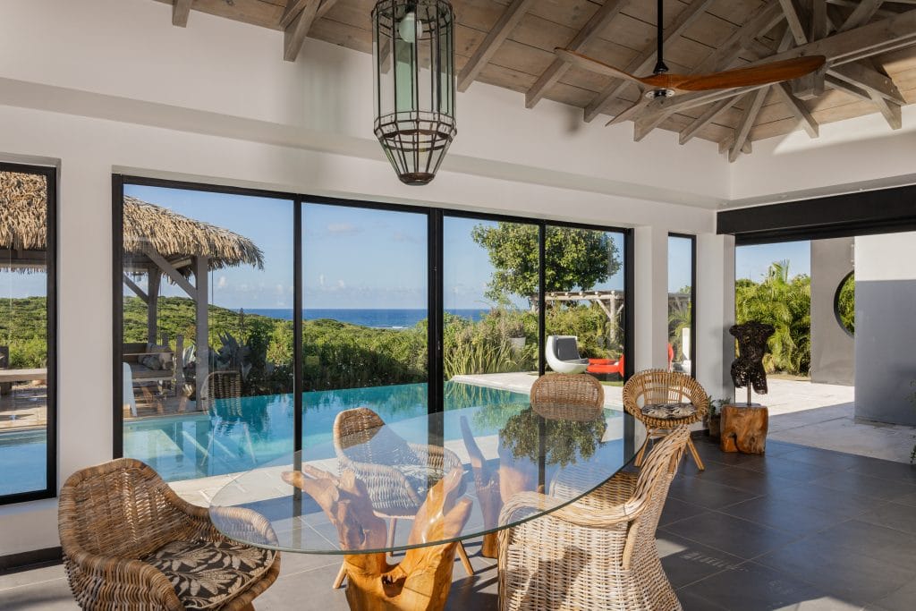 Photo pris par un photographe de Guadeloupe, spécialiste des mariages, photos de couples ou en famille, ou photo de mise en valeur immobilière, pour restaurants, artisans. Photo de CW Photographe