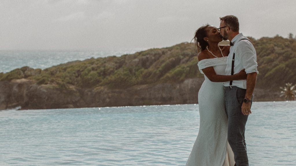 Photo pris par un photographe de Guadeloupe, spécialiste des mariages, photos de couples ou en famille, ou photo de mise en valeur immobilière, pour restaurants, artisans. Photo de CW Photographe