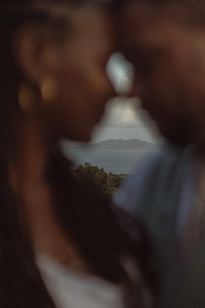Photo pris par un photographe de Guadeloupe, spécialiste des mariages, photos de couples ou en famille, ou photo de mise en valeur immobilière, pour restaurants, artisans. Photo de CW Photographe