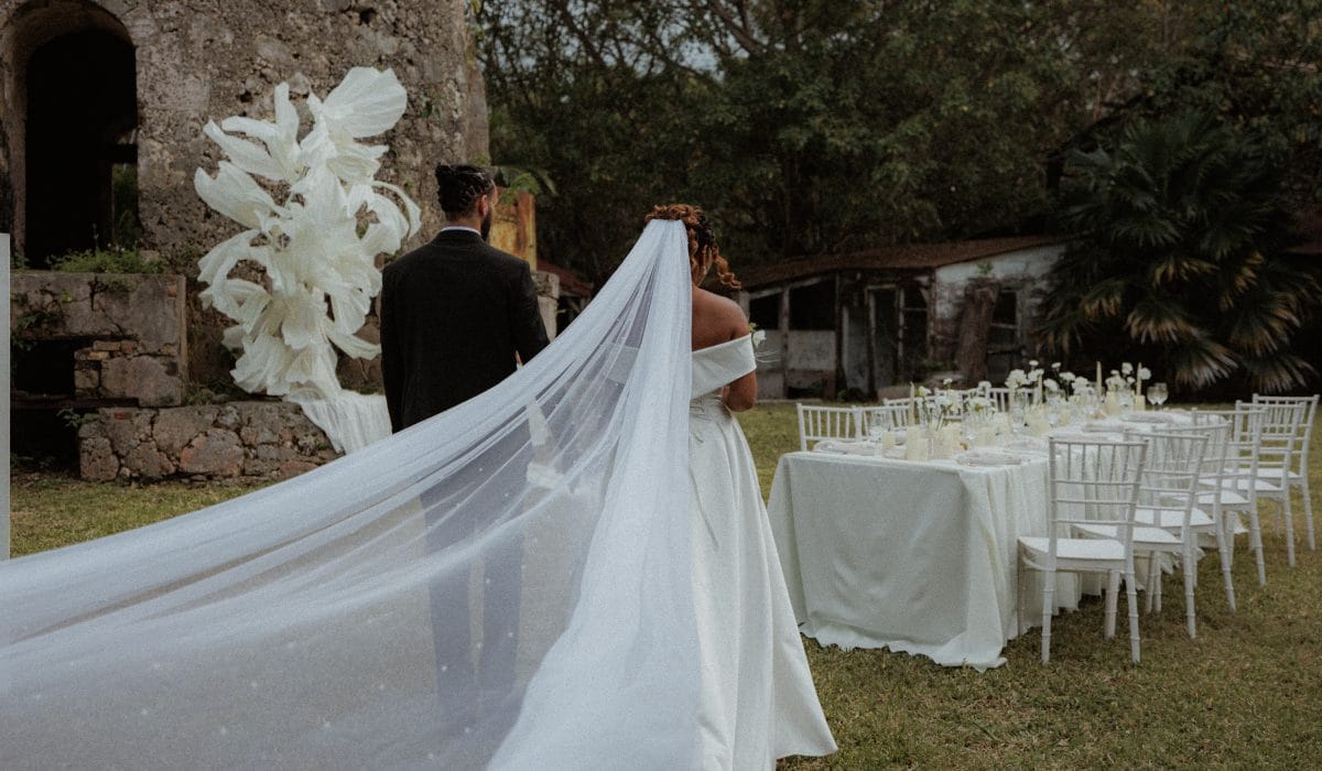 Photo pris par un photographe de Guadeloupe, spécialiste des mariages, photos de couples ou en famille, ou photo de mise en valeur immobilière, pour restaurants, artisans. Photo de CW Photographe